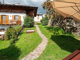 Belvilla by OYO Dossi