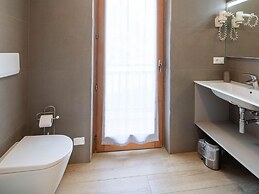 Belvilla by OYO Dossi