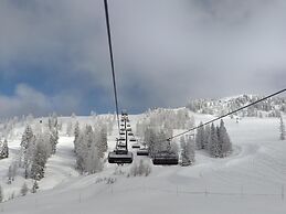 Sunny Apartment in Wagrain