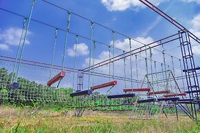 Clover Holiday Village