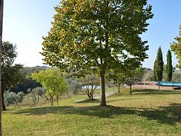 Apartment in Asciano With Pool