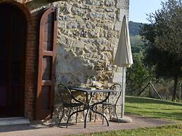 Apartment in Asciano With Pool