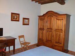 Apartment in Asciano With Pool