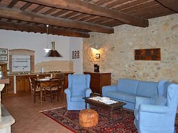 Apartment in Asciano With Pool