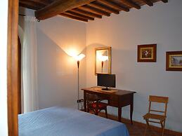 Apartment in Asciano With Pool