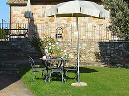 Apartment in Asciano With Pool