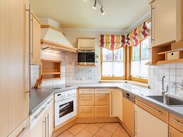 Cosy Apartment With Tiled Stove