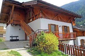 Belvilla by OYO Dossi