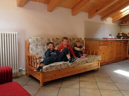 Belvilla by OYO Dossi