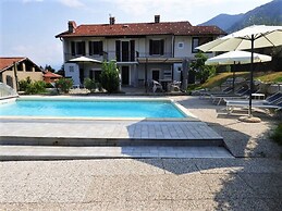 Holiday Home Near Lago Maggiore Pool