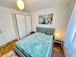 Apartment in a Charming Area