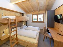 High-quality Apartment With ski Storage