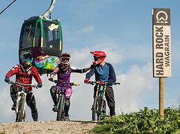 High-quality Apartment With ski Storage