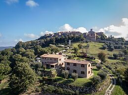 Villa in Umbria With Saltwater Pool