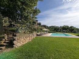 Villa in Umbria With Saltwater Pool
