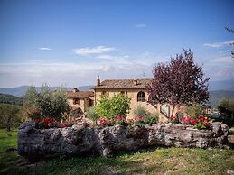 Villa in Umbria With Saltwater Pool