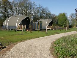 Romantic Tent Lodge in Dalerveen With Sauna