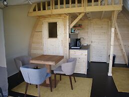 Romantic Tent Lodge in Dalerveen With Sauna