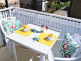 Pleasant Holiday Home With Shared Swimming Pool