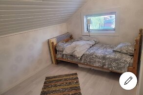 2 bed Room Quite and Central House in Orebro