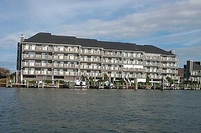Harbour Island 406k 2 Bedroom Condo by RedAwning