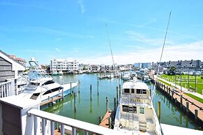 Harbour Island 21c 2 Bedroom Townhouse by RedAwning