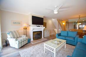 Harbour Island 21c 2 Bedroom Townhouse by RedAwning