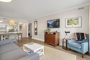 Marigot Beach 103 2 Bedroom Condo by RedAwning