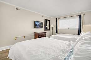 Marigot Beach 103 2 Bedroom Condo by RedAwning