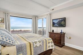 Marigot Beach 103 2 Bedroom Condo by RedAwning