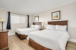 Marigot Beach 103 2 Bedroom Condo by RedAwning