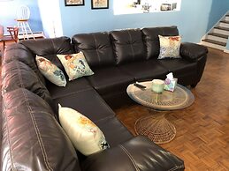 Beach Front On The Bay In Our Rustic, Pet Friendly Cottage 4 Bedroom C