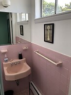 Beach Front On The Bay In Our Rustic, Pet Friendly Cottage 4 Bedroom C