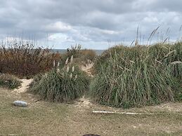 Beach Front On The Bay In Our Rustic, Pet Friendly Cottage 4 Bedroom C