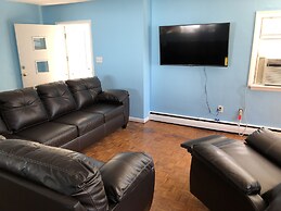 Beach Front On The Bay In Our Rustic, Pet Friendly Cottage 4 Bedroom C