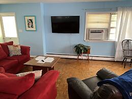 Beach Front On The Bay In Our Rustic, Pet Friendly Cottage 4 Bedroom C