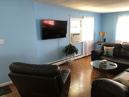 Beach Front On The Bay In Our Rustic, Pet Friendly Cottage 4 Bedroom C