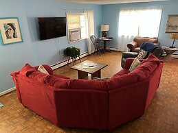 Beach Front On The Bay In Our Rustic, Pet Friendly Cottage 4 Bedroom C