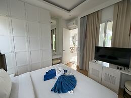 Kamala Garden View villa by Lofty