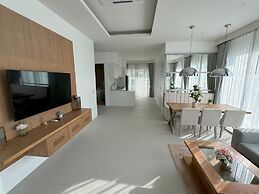 Kamala Garden View villa by Lofty