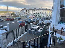 Lawton & Lauriston Court