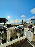 Lawton & Lauriston Court