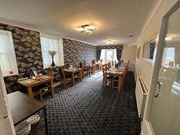 Lawton & Lauriston Court