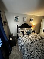 2 BR con patio por el centro comercial