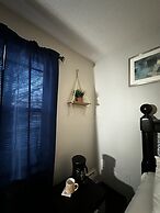 2 BR con patio por el centro comercial