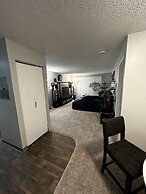 2 BR con patio por el centro comercial