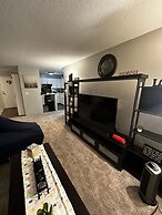 2 BR con patio por el centro comercial