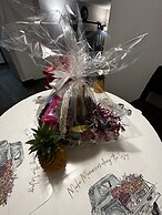 2 BR con patio por el centro comercial