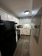 2 BR con patio por el centro comercial