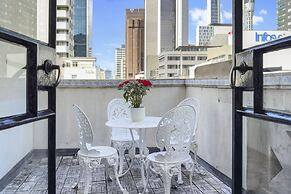 Elegant Living in the City